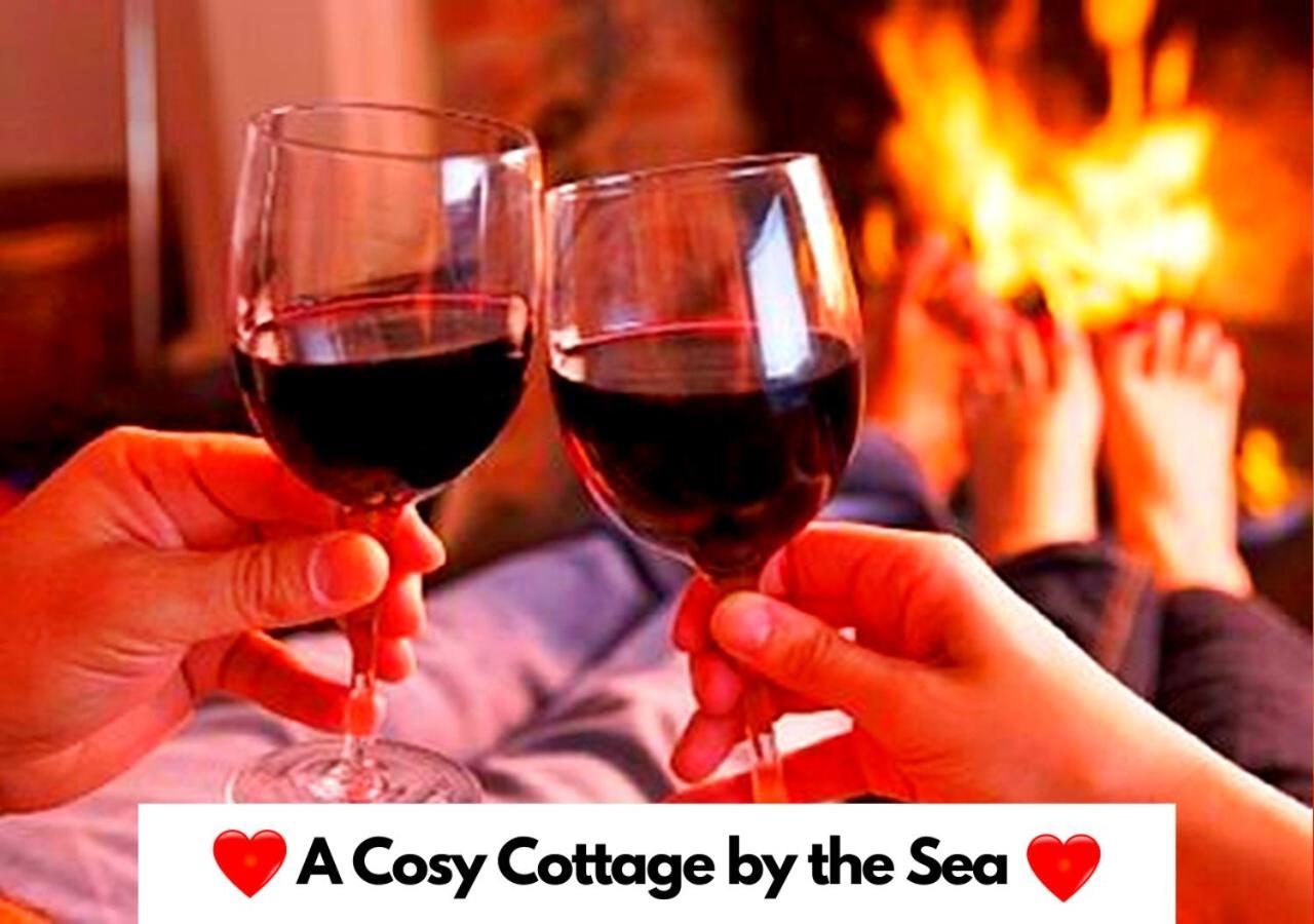 Romantic Lakeside Cottage By The Beach! With Super Cosy Log Burner! The Perfect Escape To Your Home From Home By The Sea! So Relaxing - You Won'T Want To Leave! Pet Friendly! Mablethorpe Extérieur photo
