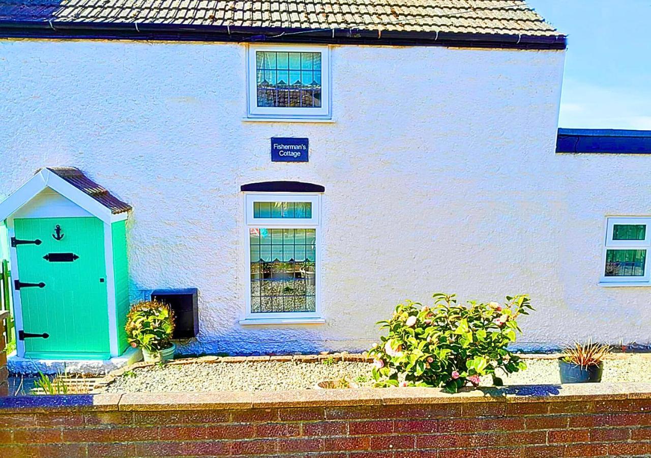 Romantic Lakeside Cottage By The Beach! With Super Cosy Log Burner! The Perfect Escape To Your Home From Home By The Sea! So Relaxing - You Won'T Want To Leave! Pet Friendly! Mablethorpe Extérieur photo